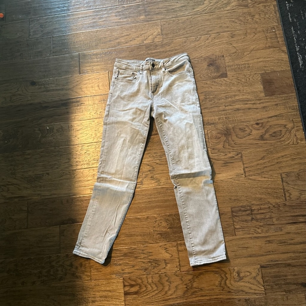 Light grey jeans
